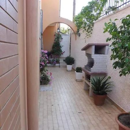 In A 100 Metri Dal Mare Apartament *